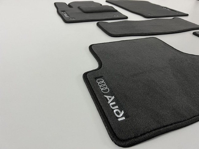Коврики текстильные для Audi Q3 (F3) 2018 - ... Коврики текстильные для Audi Q3 (F3) 2018 - ...