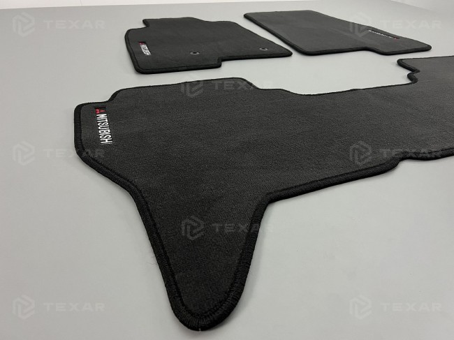 Коврики текстильные для Mitsubishi Pajero III/IV 1999-... 5D Коврики текстильные для Mitsubishi Pajero III/IV 1999-... 5D