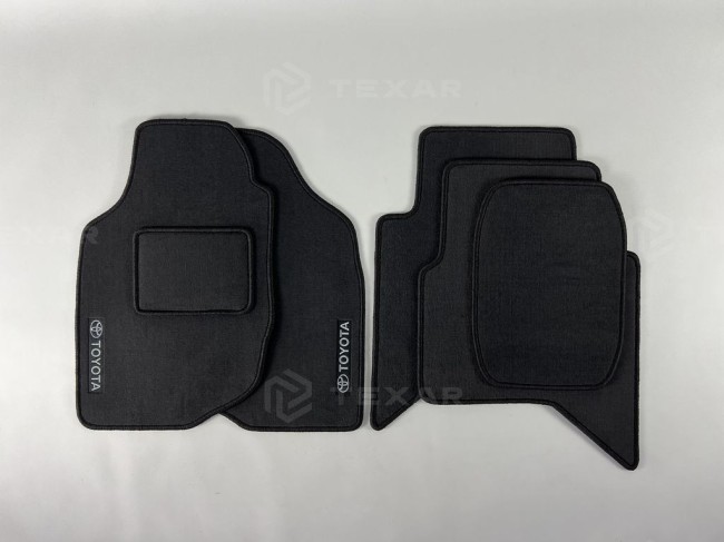 Коврики текстильные для Toyota Hilux VII Restyle 2011-2015 Коврики текстильные для Toyota Hilux VII Restyle 2011-2015