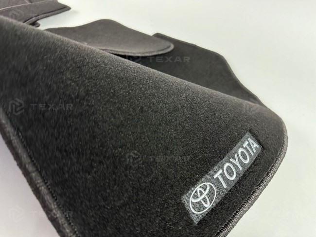 Коврики текстильные для Toyota Fortuner II 2015-... Коврики текстильные для Toyota Fortuner II 2015-...