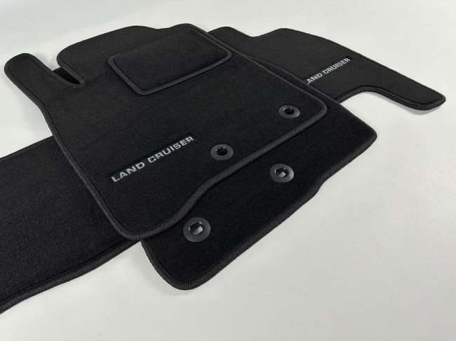 Коврики текстильные для Toyota Land Cruiser 200 Restyle 2012-2021 Коврики текстильные для Toyota Land Cruiser 200 Restyle 2012-2021