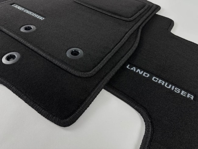 Коврики текстильные для Toyota Land Cruiser 200 Restyle 2012-2021 Коврики текстильные для Toyota Land Cruiser 200 Restyle 2012-2021