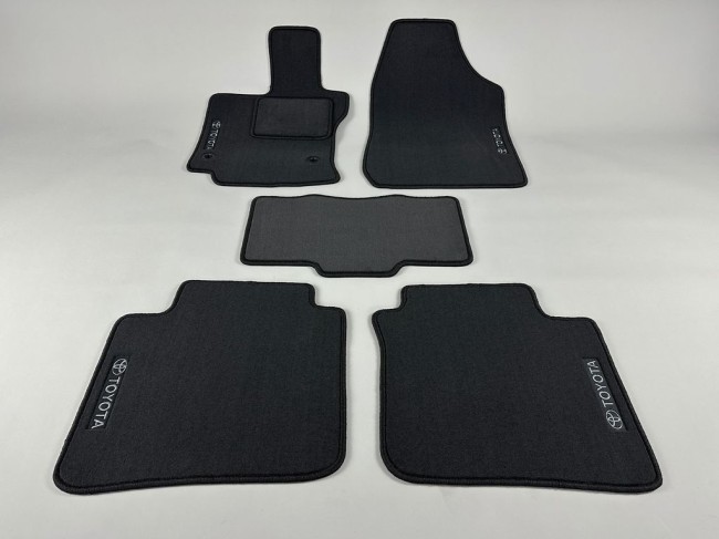 Коврики текстильные для Toyota Venza I 2008-2017 Коврики текстильные для Toyota Venza I 2008-2017