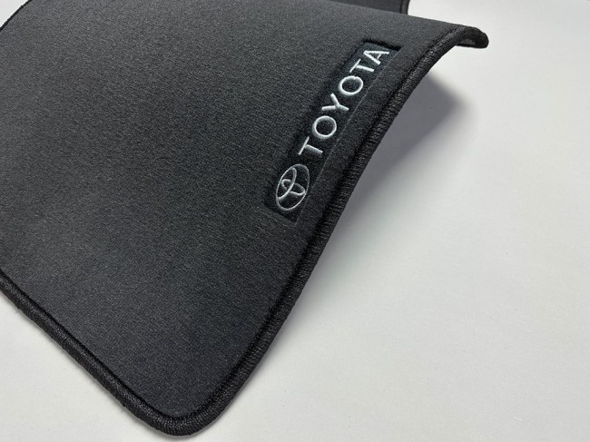 Коврики текстильные для Toyota Venza I 2008-2017 Коврики текстильные для Toyota Venza I 2008-2017