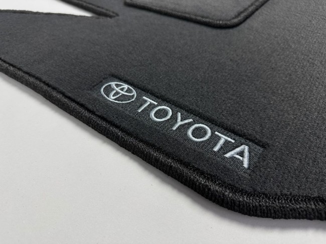 Коврики текстильные для Toyota Yaris II 2005-2012 Коврики текстильные для Toyota Yaris II 2005-2012