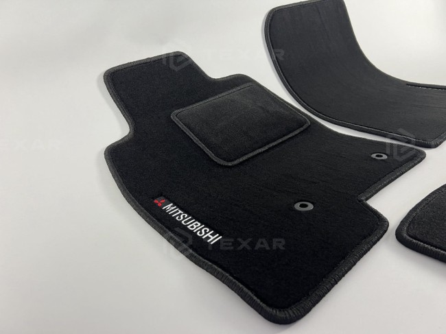 Коврики текстильные для Mitsubishi Pajero III/IV 1999-2022 3D Коврики текстильные для Mitsubishi Pajero III/IV 1999-2022 3D