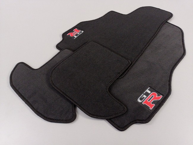 Коврики текстильные для Nissan GT-R 2010-... Коврики текстильные для Nissan GT-R 2010-...