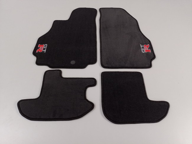 Коврики текстильные для Nissan GT-R 2010-... Коврики текстильные для Nissan GT-R 2010-...