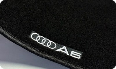 Вышивка Кольца Audi и надпись A5 Вышивка Кольца Audi и надпись A5