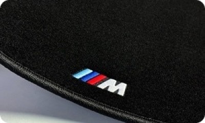 Вышивка ///M Вышивка ///M